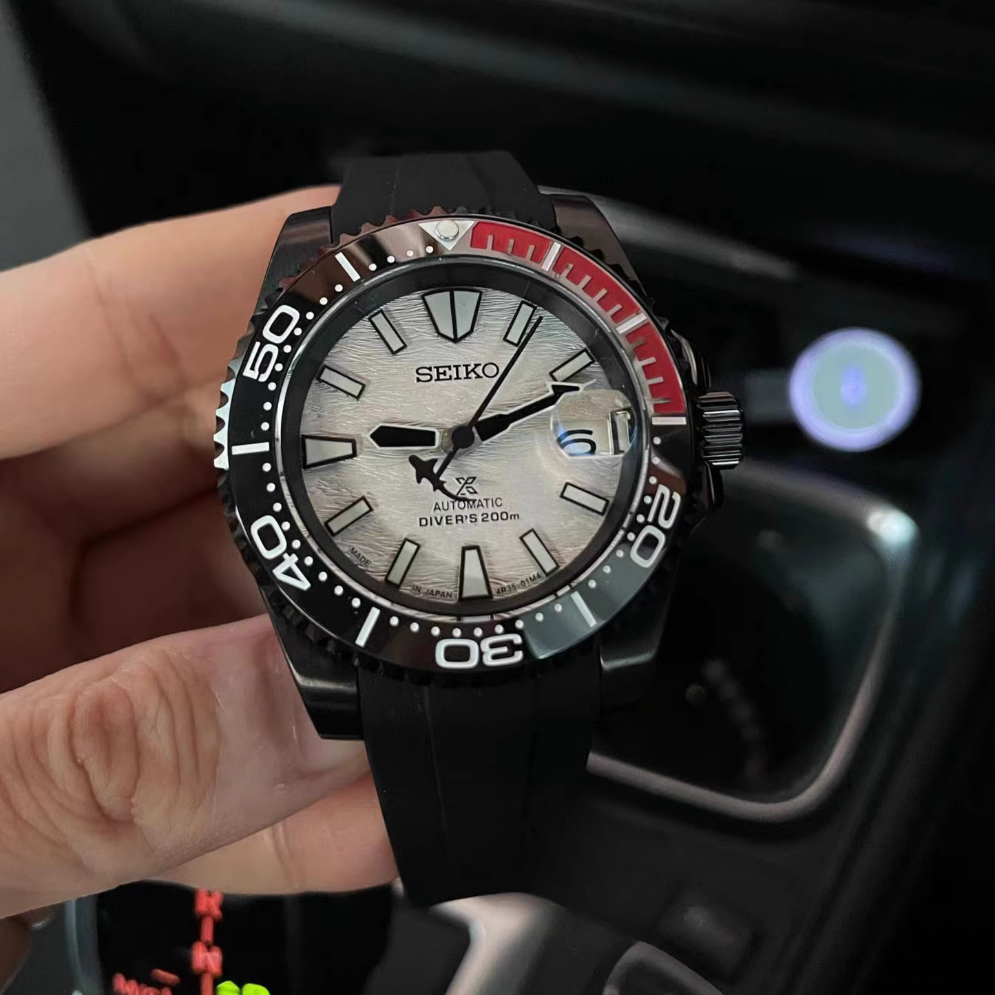 SEIKOMARINER | SHARK RED