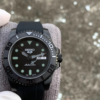 SEIKOMARINER | SHARK BLACK