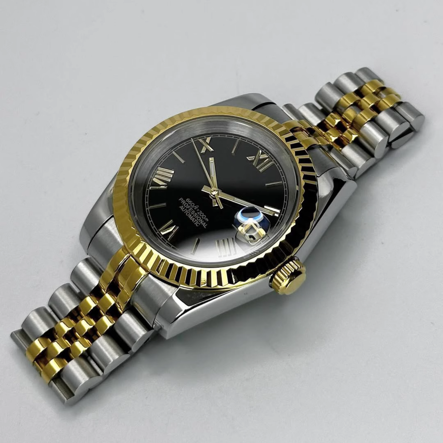 SEIKOJUST | BLACK - GOLD