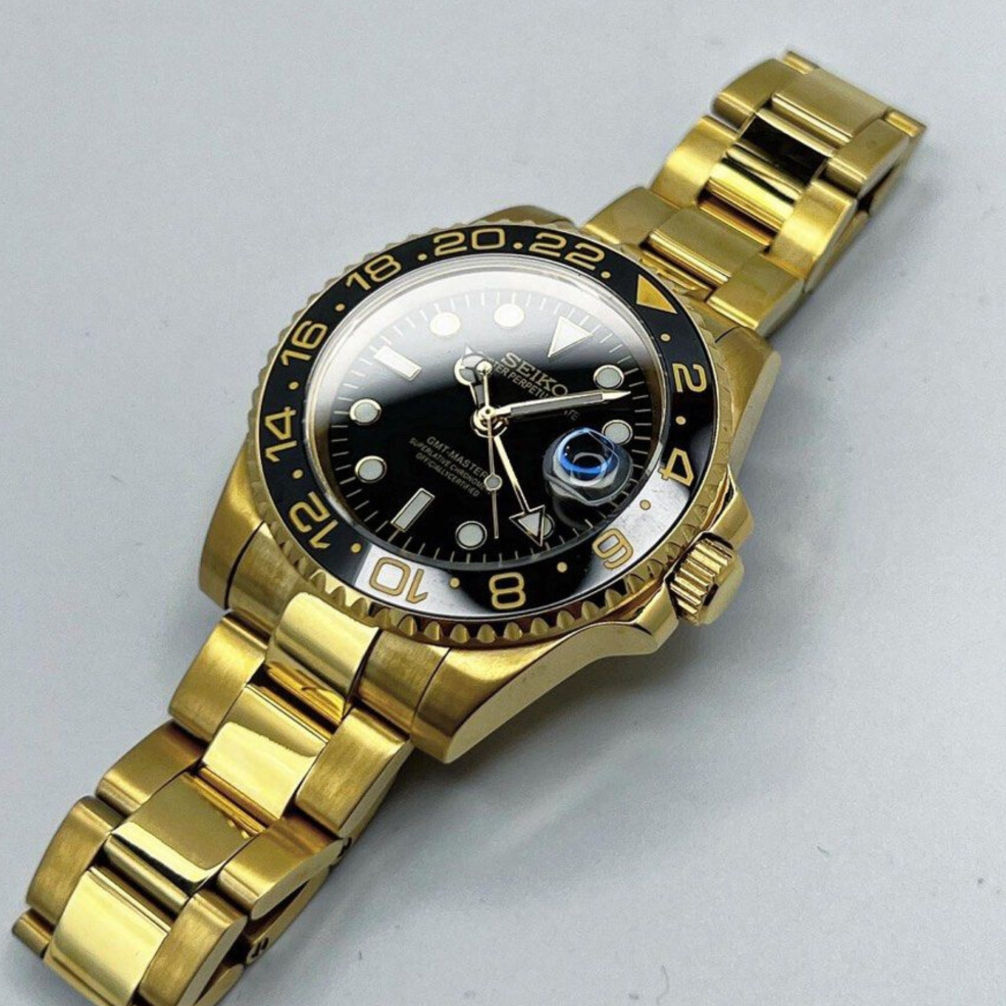GMT-S | GOLD - BLACK