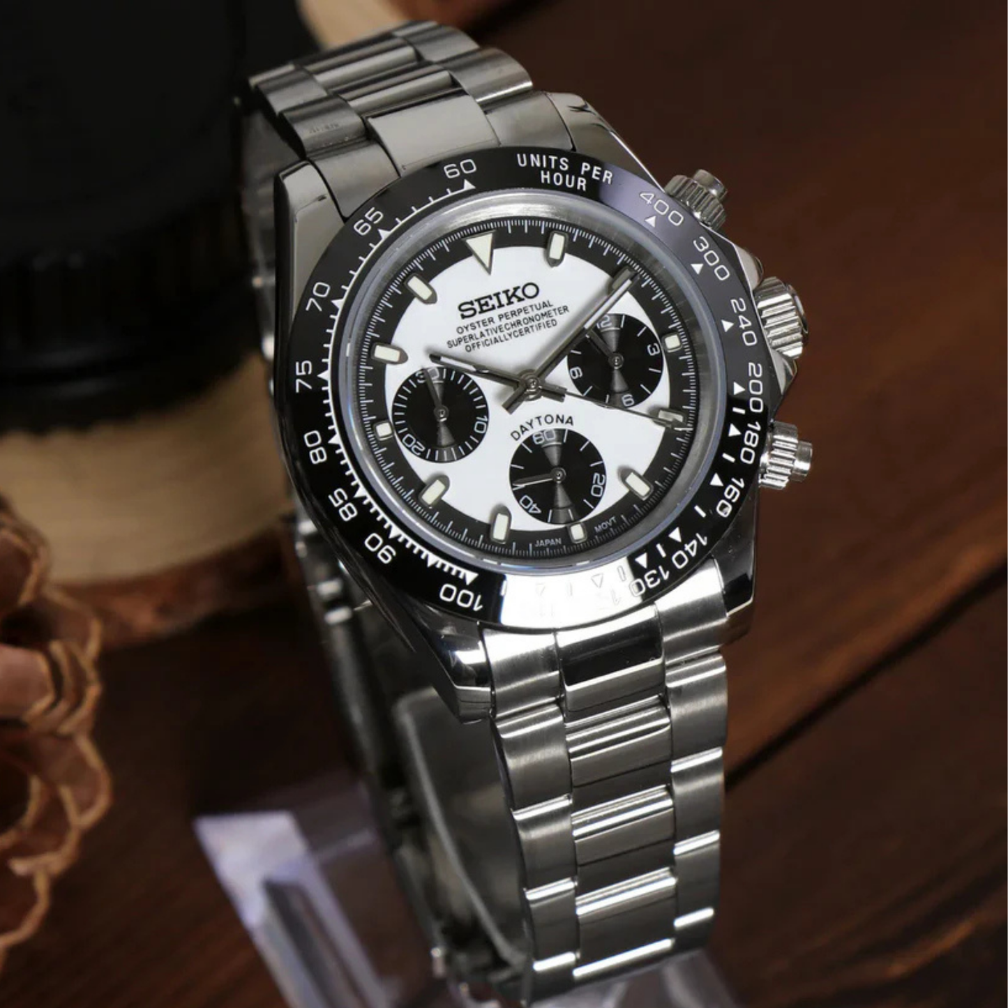 SEITONA | BLACK - WHITE