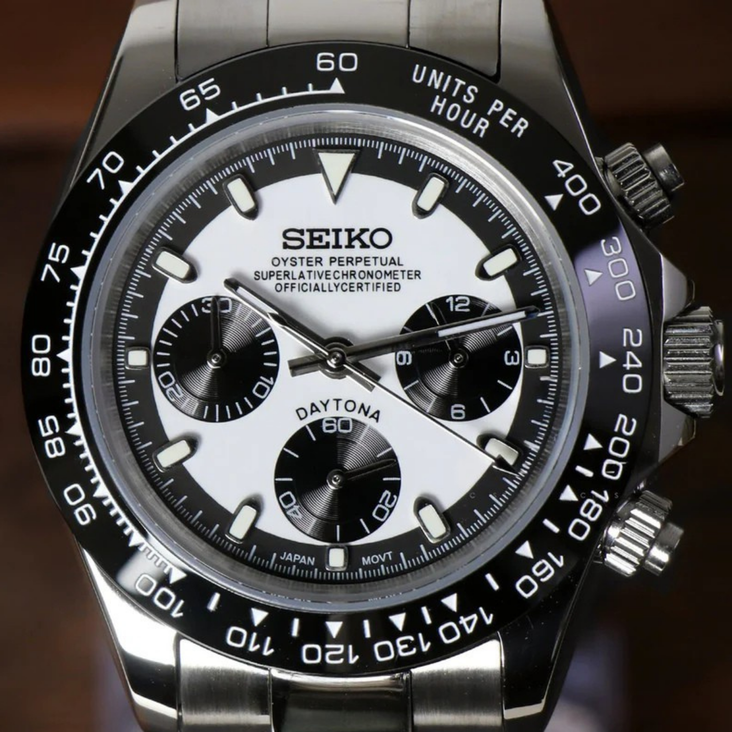 SEITONA | BLACK - WHITE