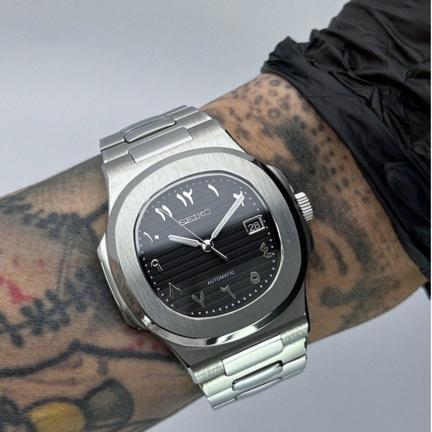 SATIKO | ROMAN BLACK